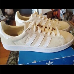 Adidas Men’s Beige Campus Sneakers
